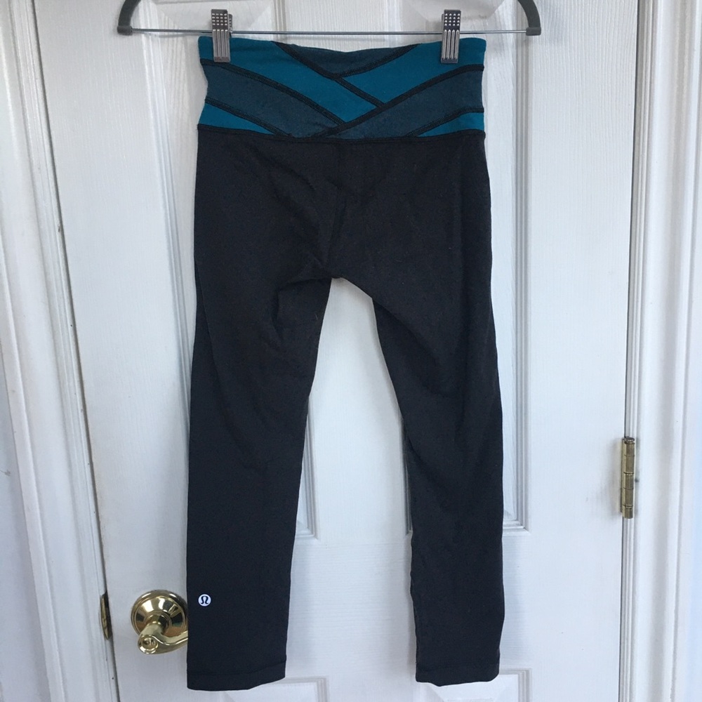 Lululemon Women’s crop leggings size 2